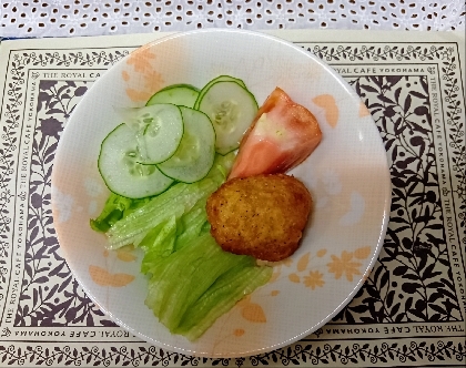 鶏の唐揚げ♡春菊レタストマトサラダ
