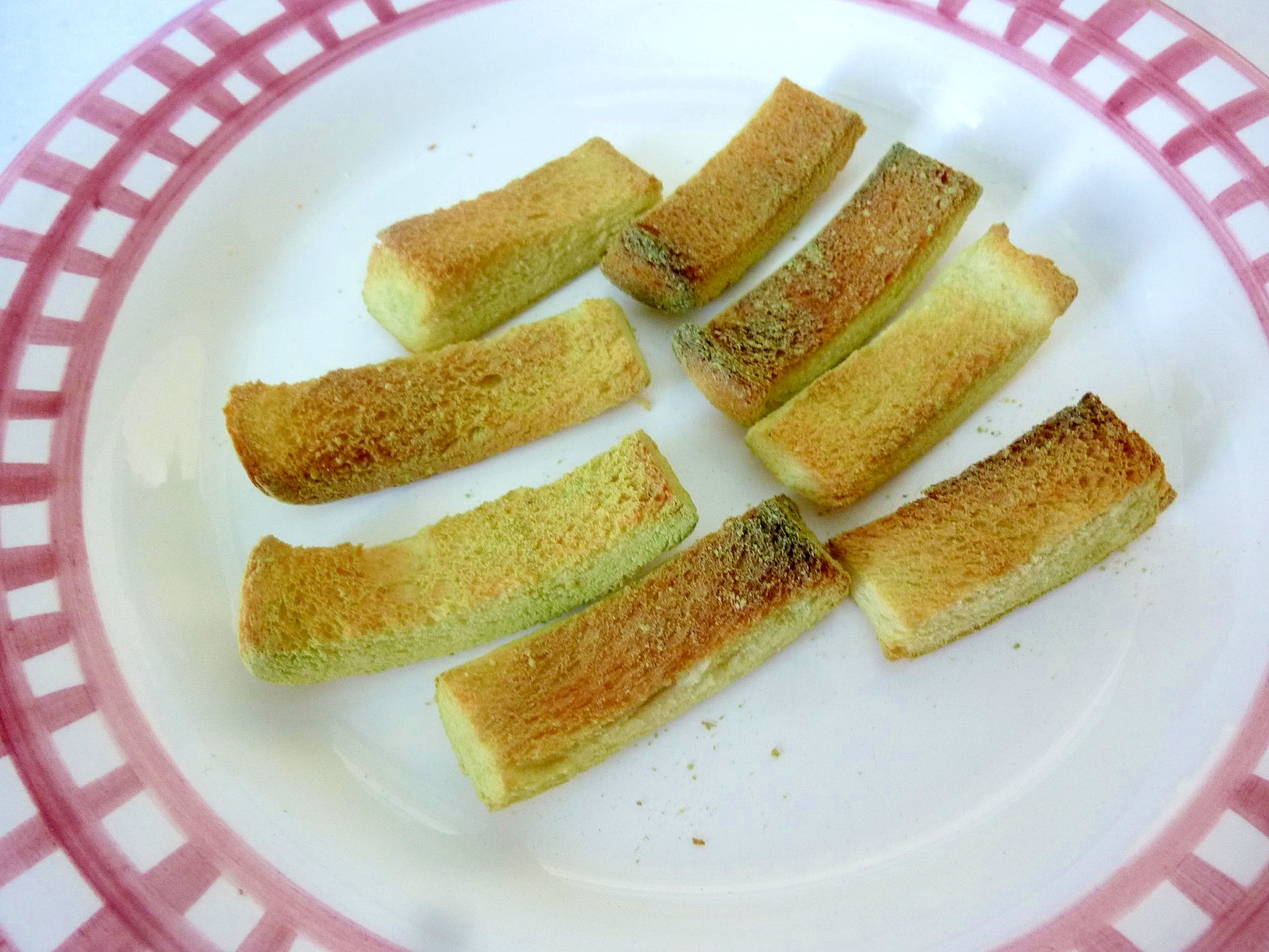 パンの耳定食 高級食パン店で販売する「食パンの耳（クラスト）」だけの味は