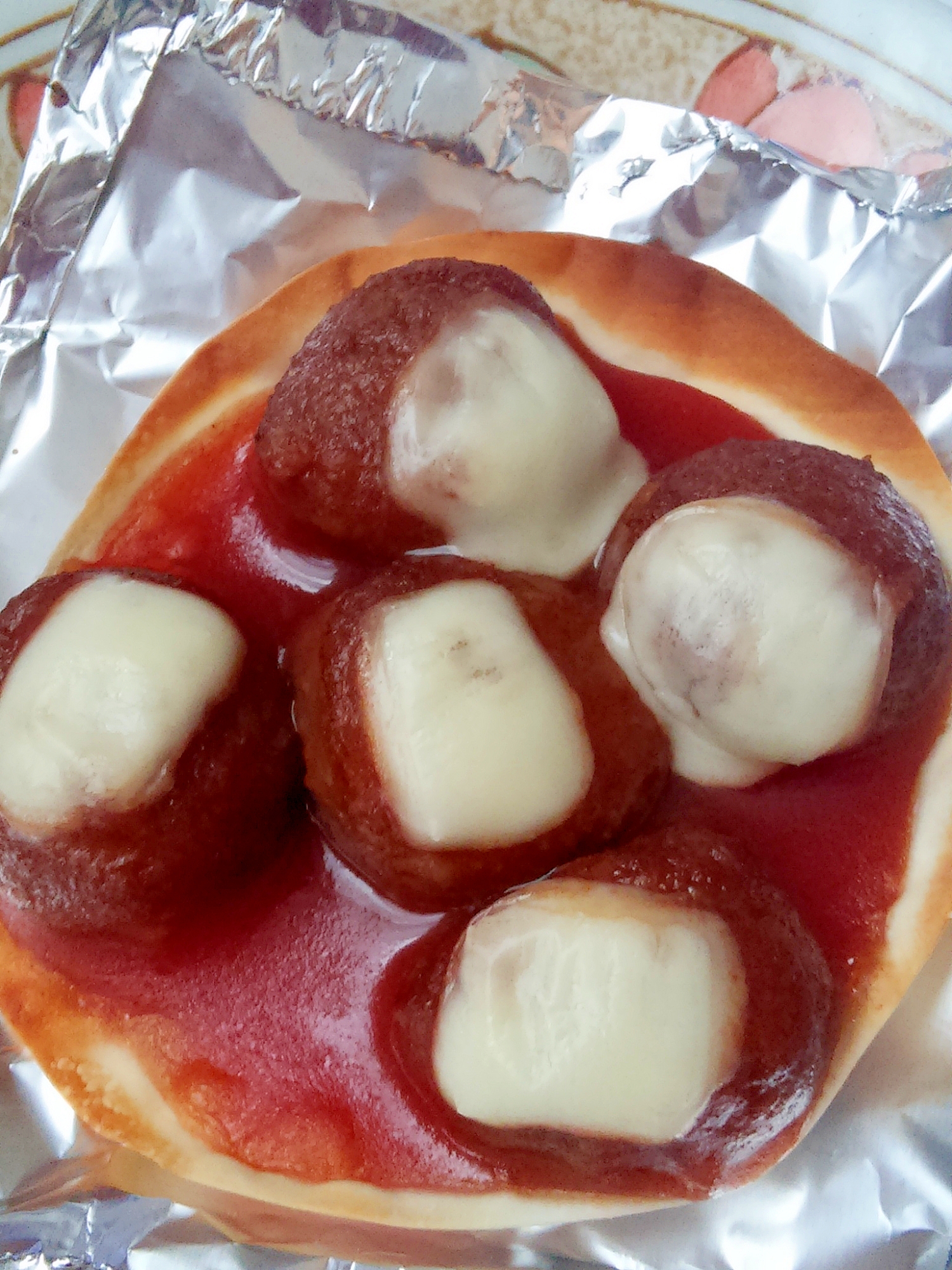 市販のミートボールでとギョーザの皮で おつまみピザ レシピ 作り方 By みずたまsweet 楽天レシピ