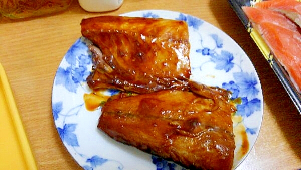 名古屋名物”つけてみそかけてみそ”で、鯖味噌煮！
