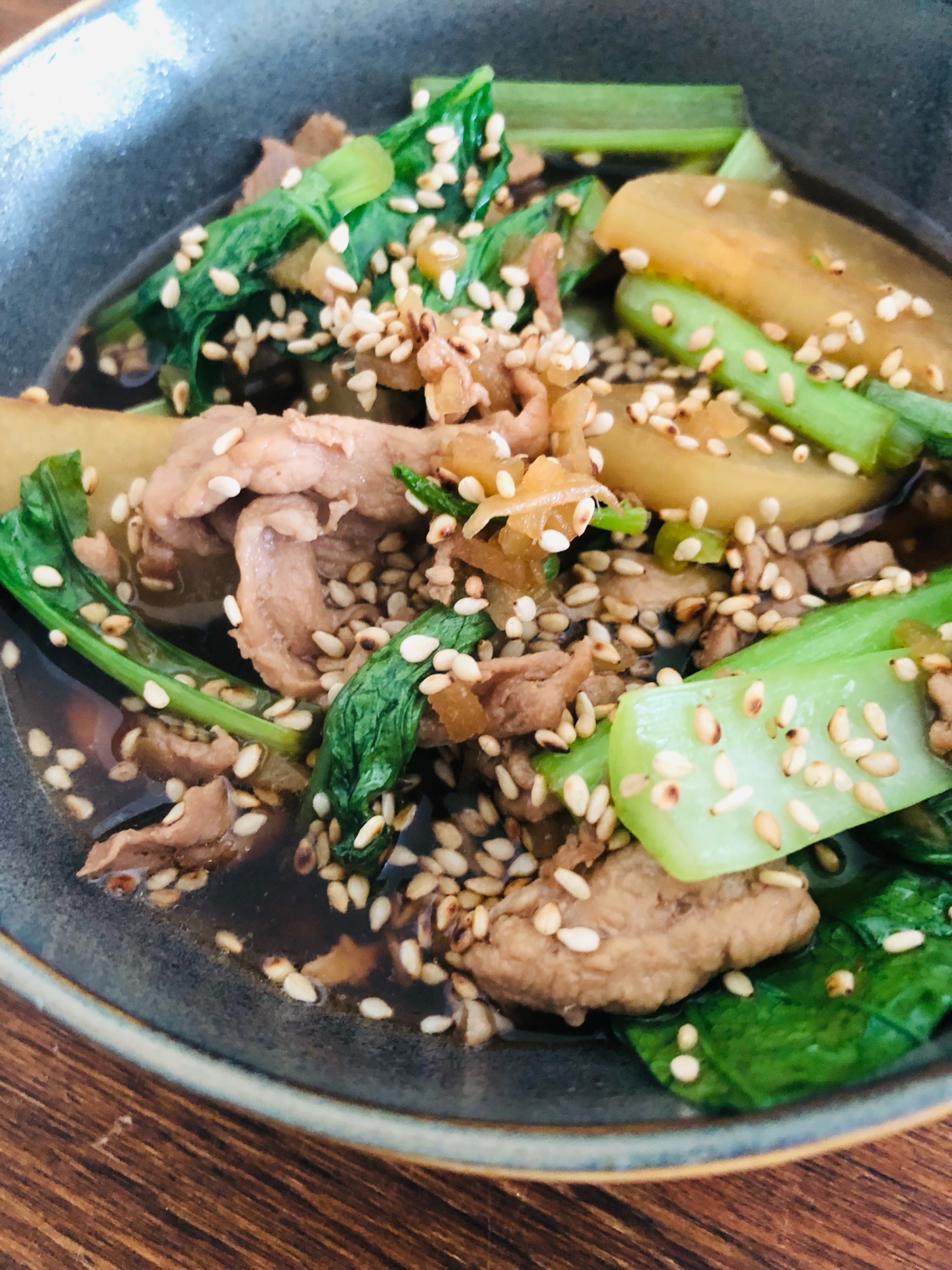 小松菜と大根の豚肉煮込み