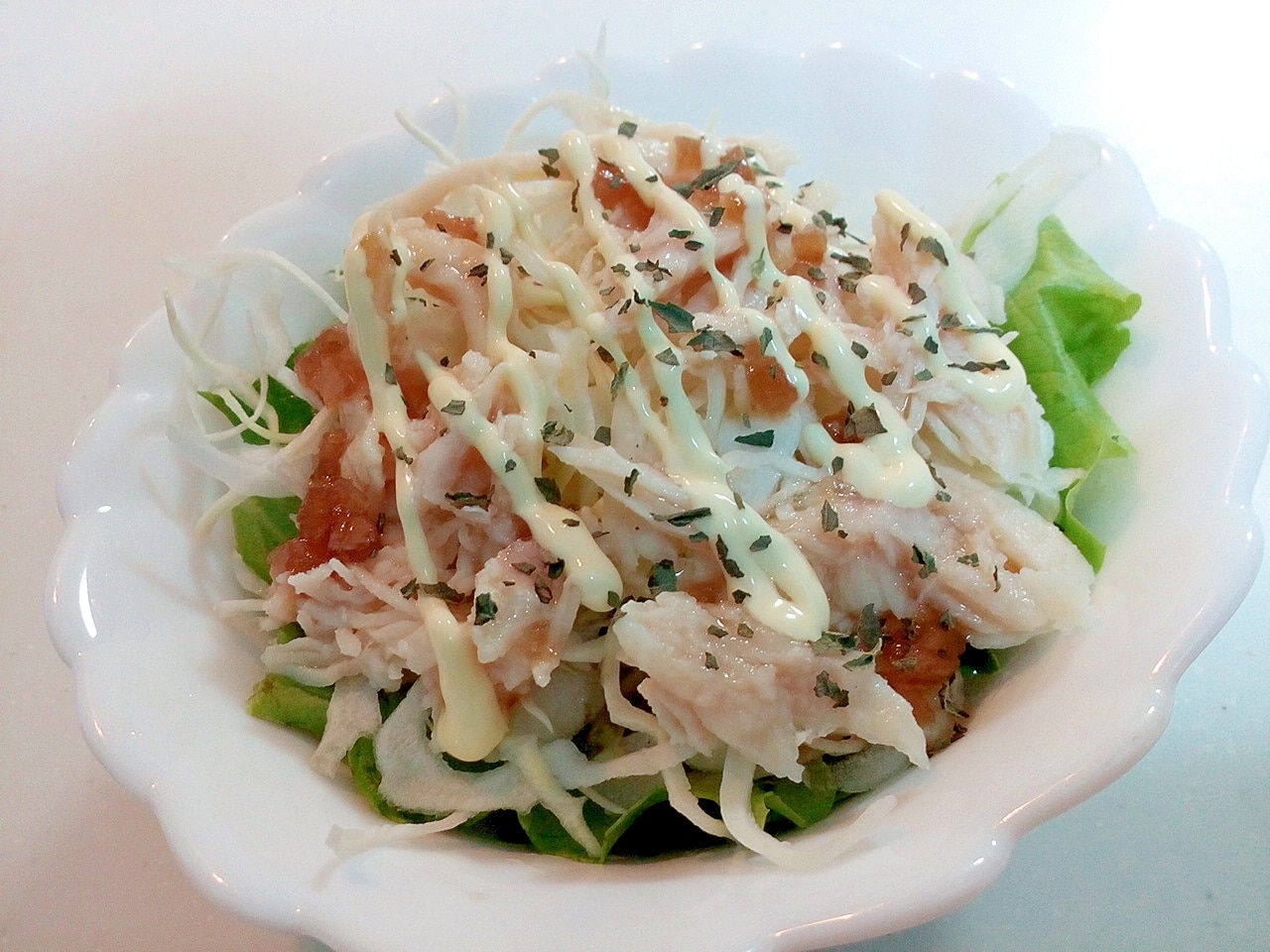 レタスと千切りキャベツとサラダチキンのサラダ レシピ・作り方