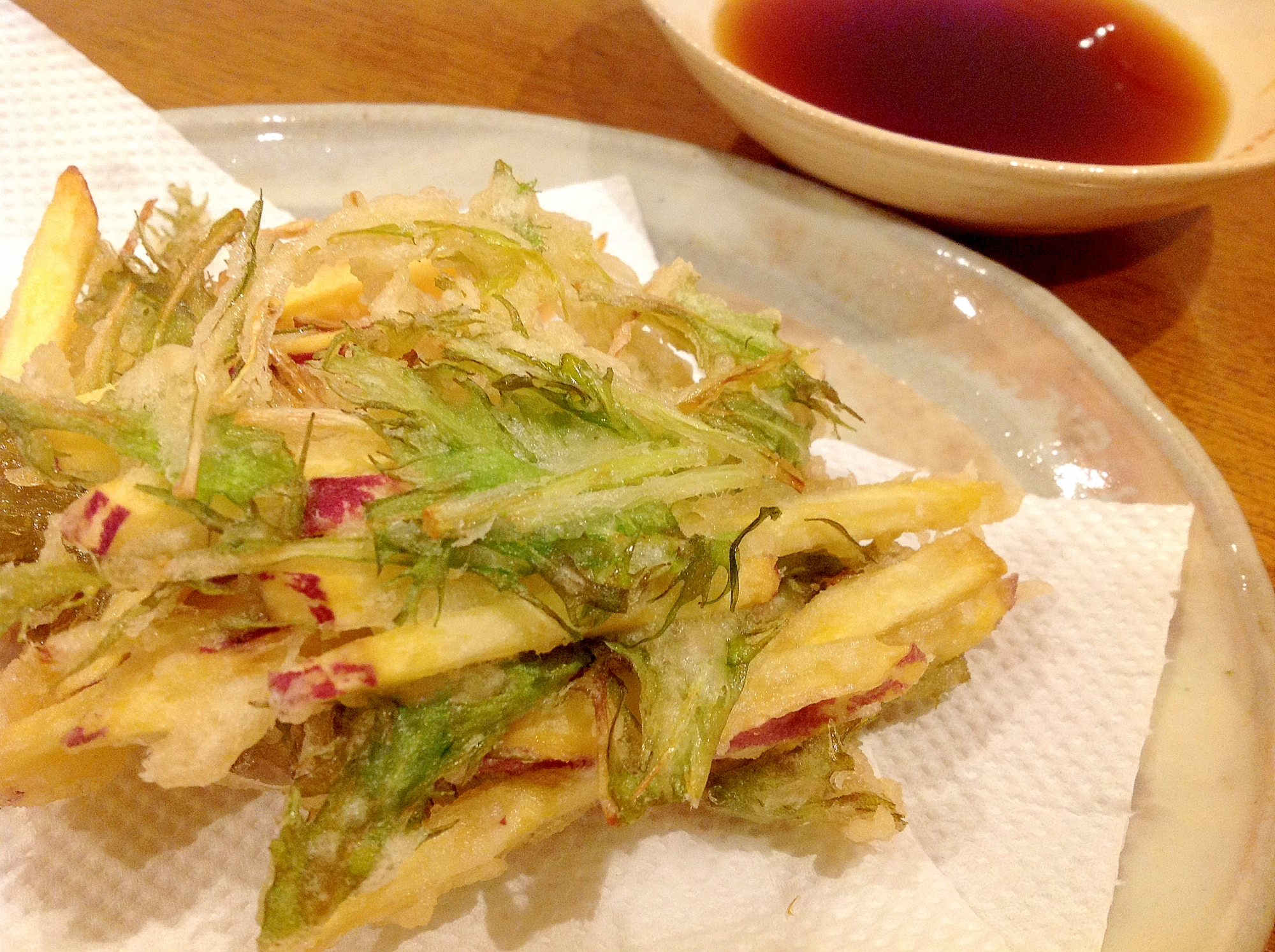 サクサクッ！サツマイモと水菜のかき揚げ