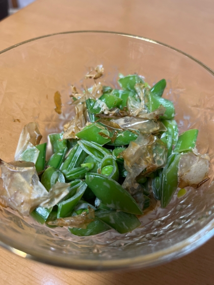 スナップエンドウのおかかマヨネーズ和え