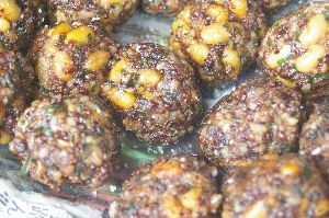 たかきびと大豆のコフタ