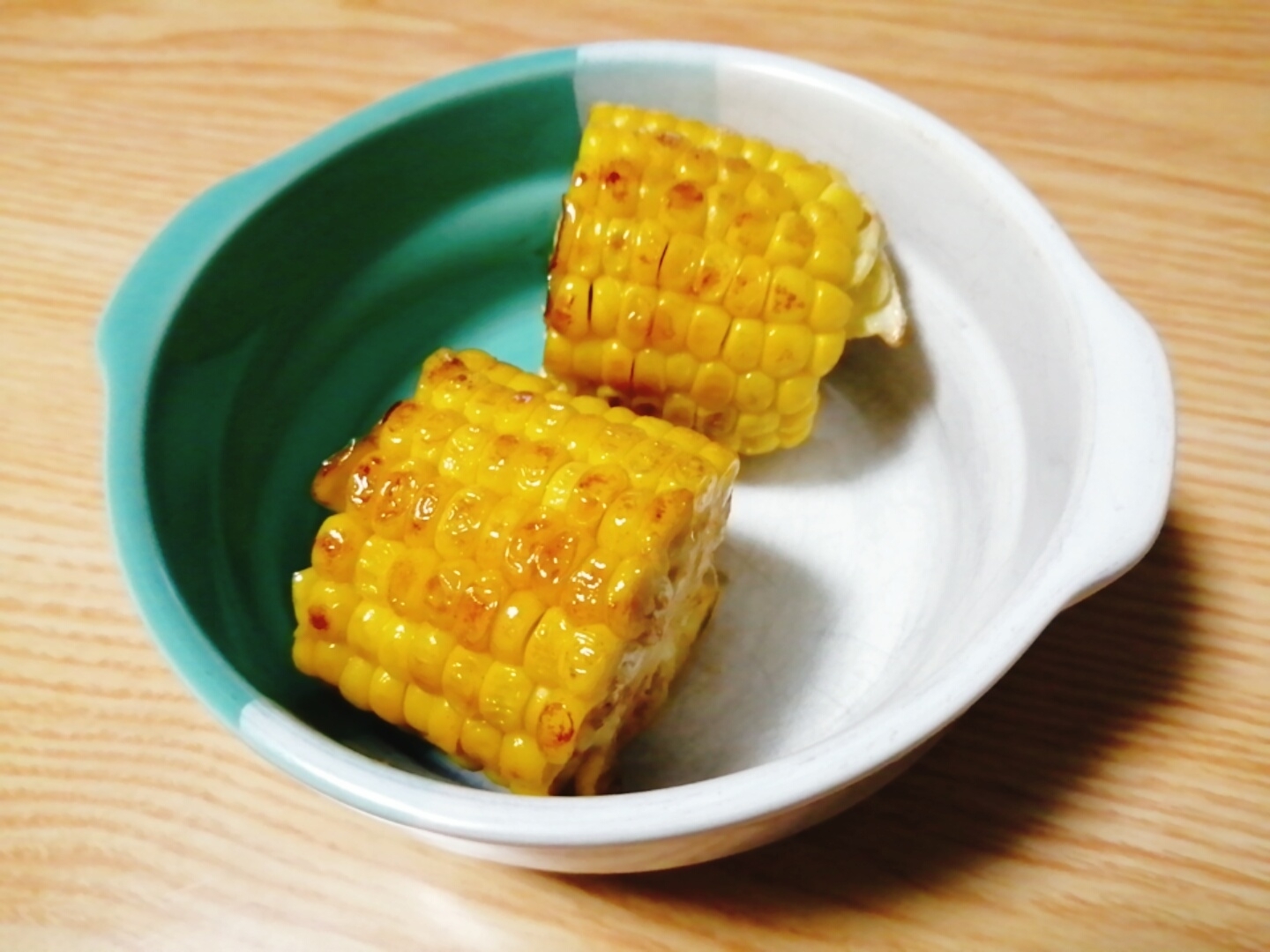 バター醤油の焼きとうもろこし