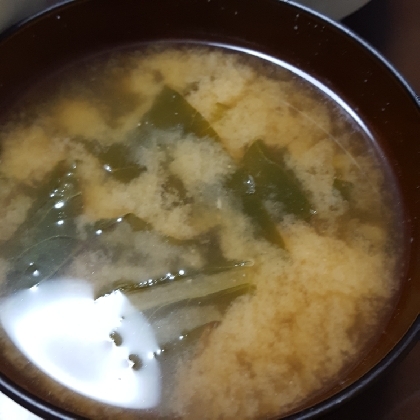 豆腐と小松菜のお味噌汁