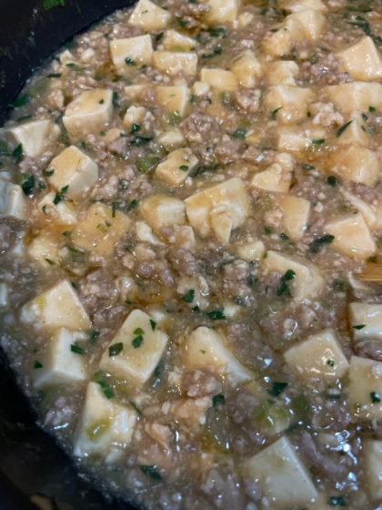 家にあった材料で作ったので、長ネギを小松菜に、甜麺醤を味噌に変えて作りましたがちゃんと美味しくできました♪
味見が止まらない笑
レシピありがとうございました！