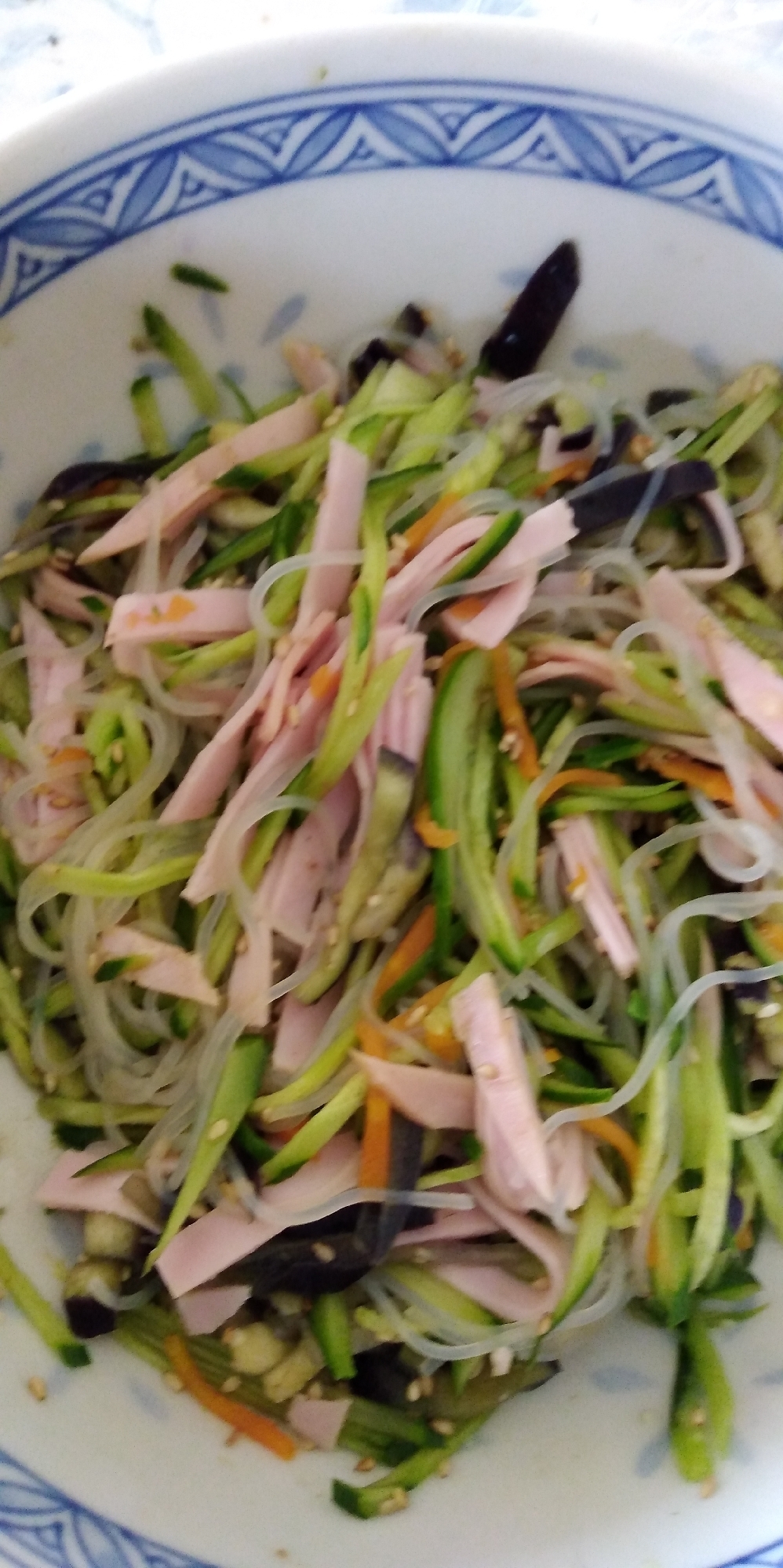 夏野菜たっぷり！きゅうりとなすの、中華風サラダ！