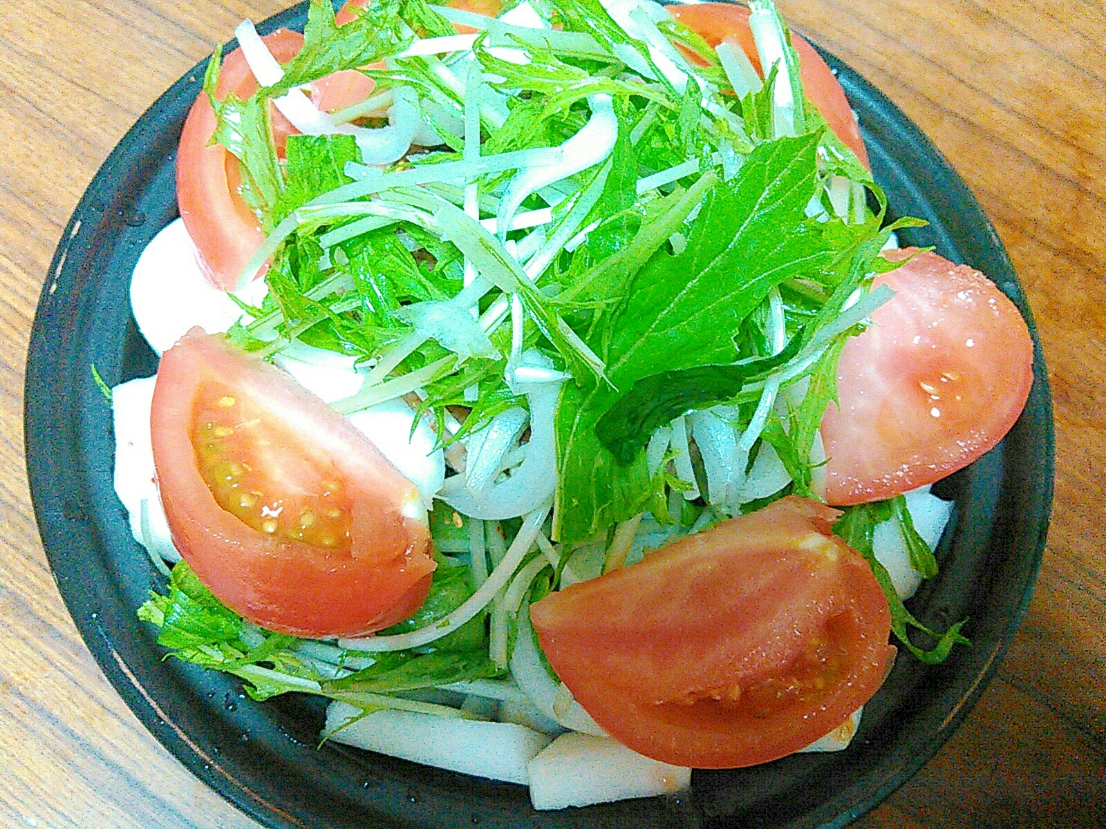 水菜トマト蕪の彩りサラダ