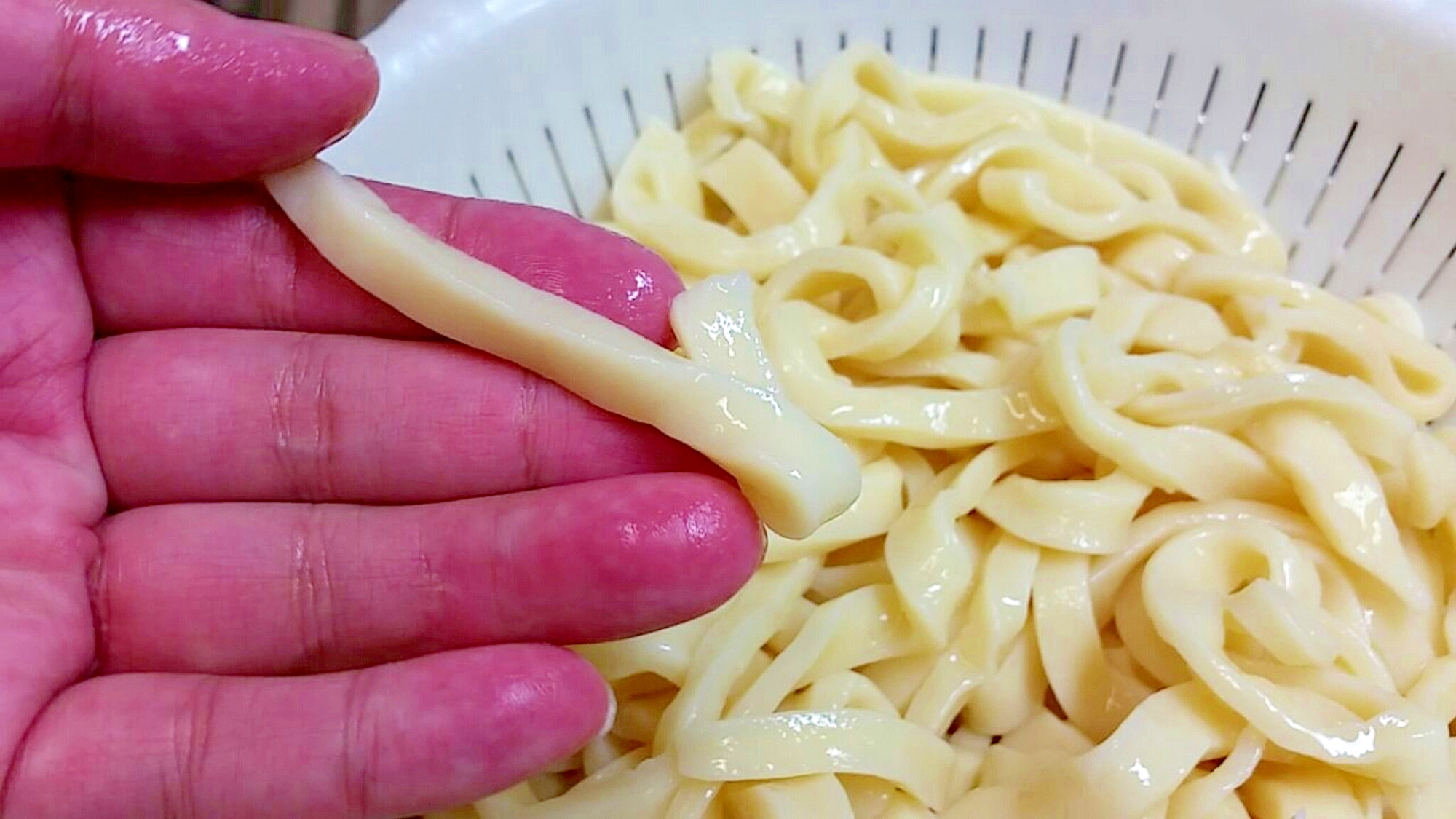 簡単だけどもちもちで美味しい手打ちうどんの麺 レシピ 作り方 By オカンocan 楽天レシピ