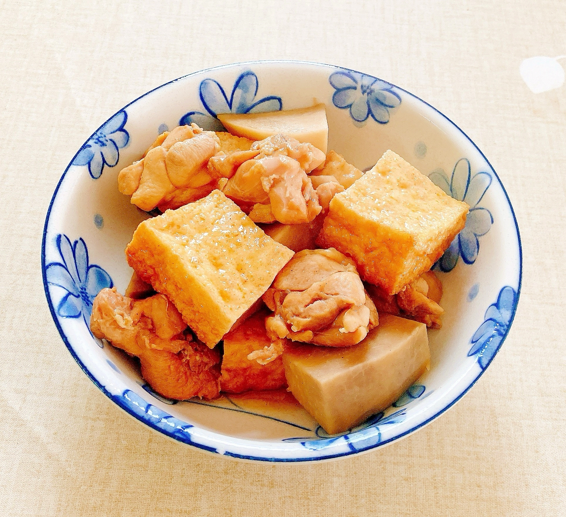 厚揚げと里芋と鶏肉の煮物