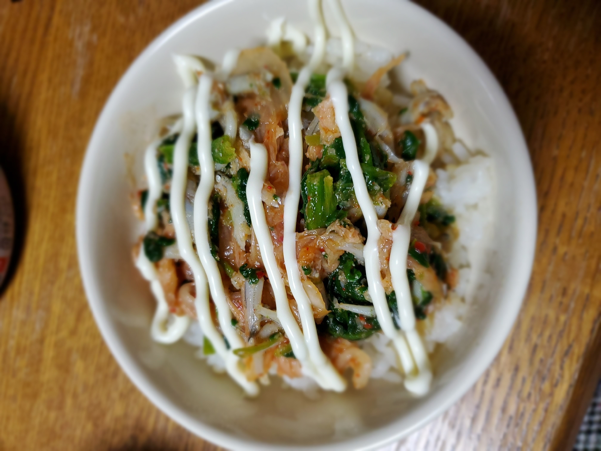 ほうれん草としらすとキムチの丼