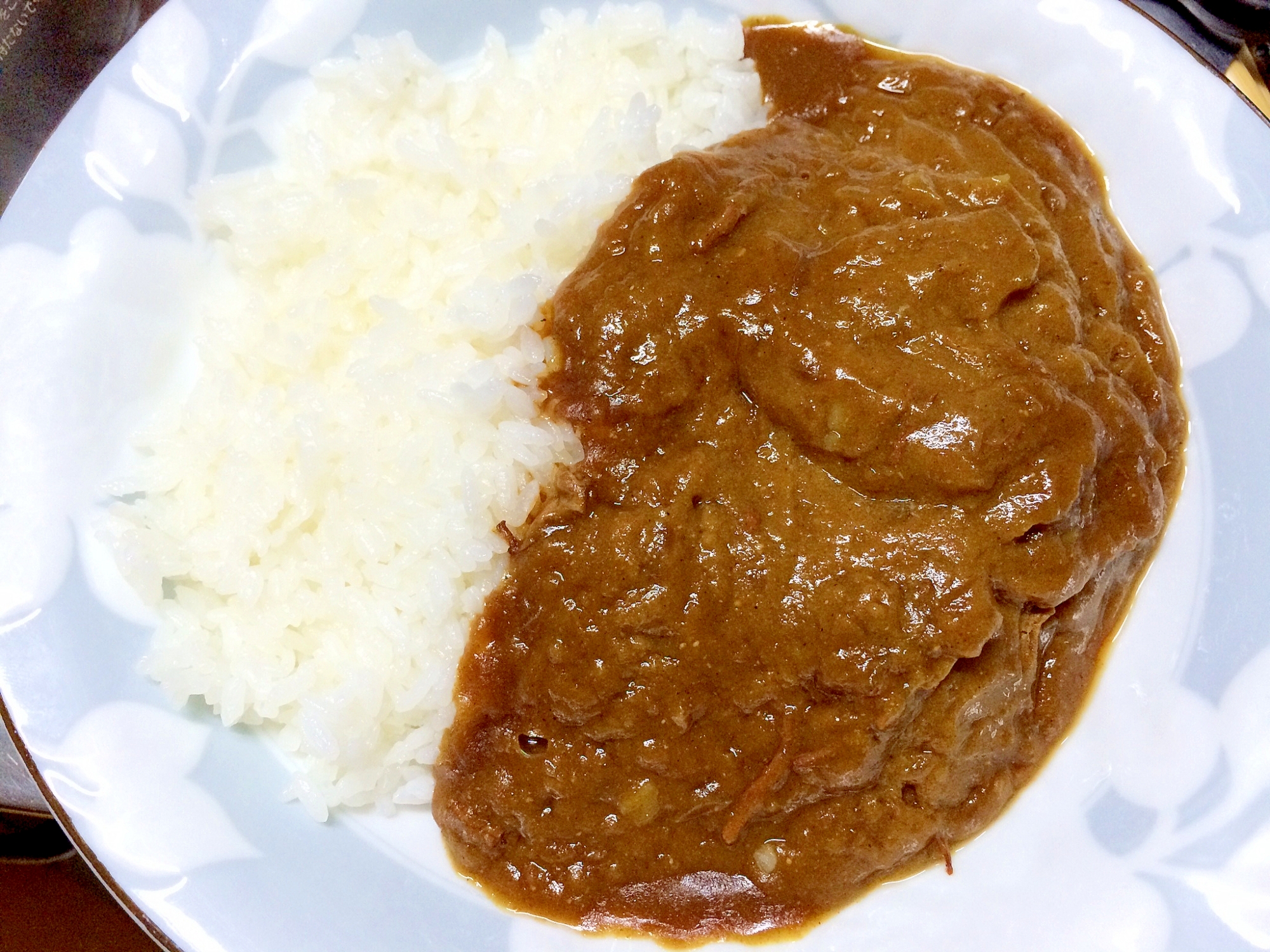 旨味たっぷり牛すじカレー