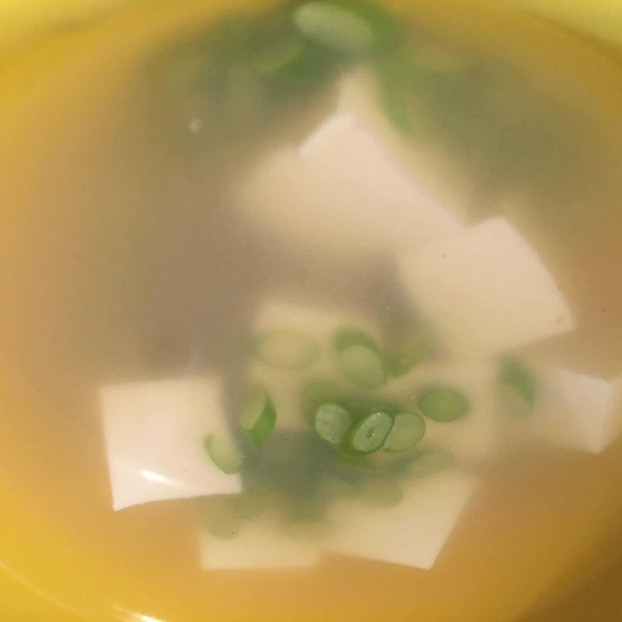 にんにくの芽、豆腐の味噌汁