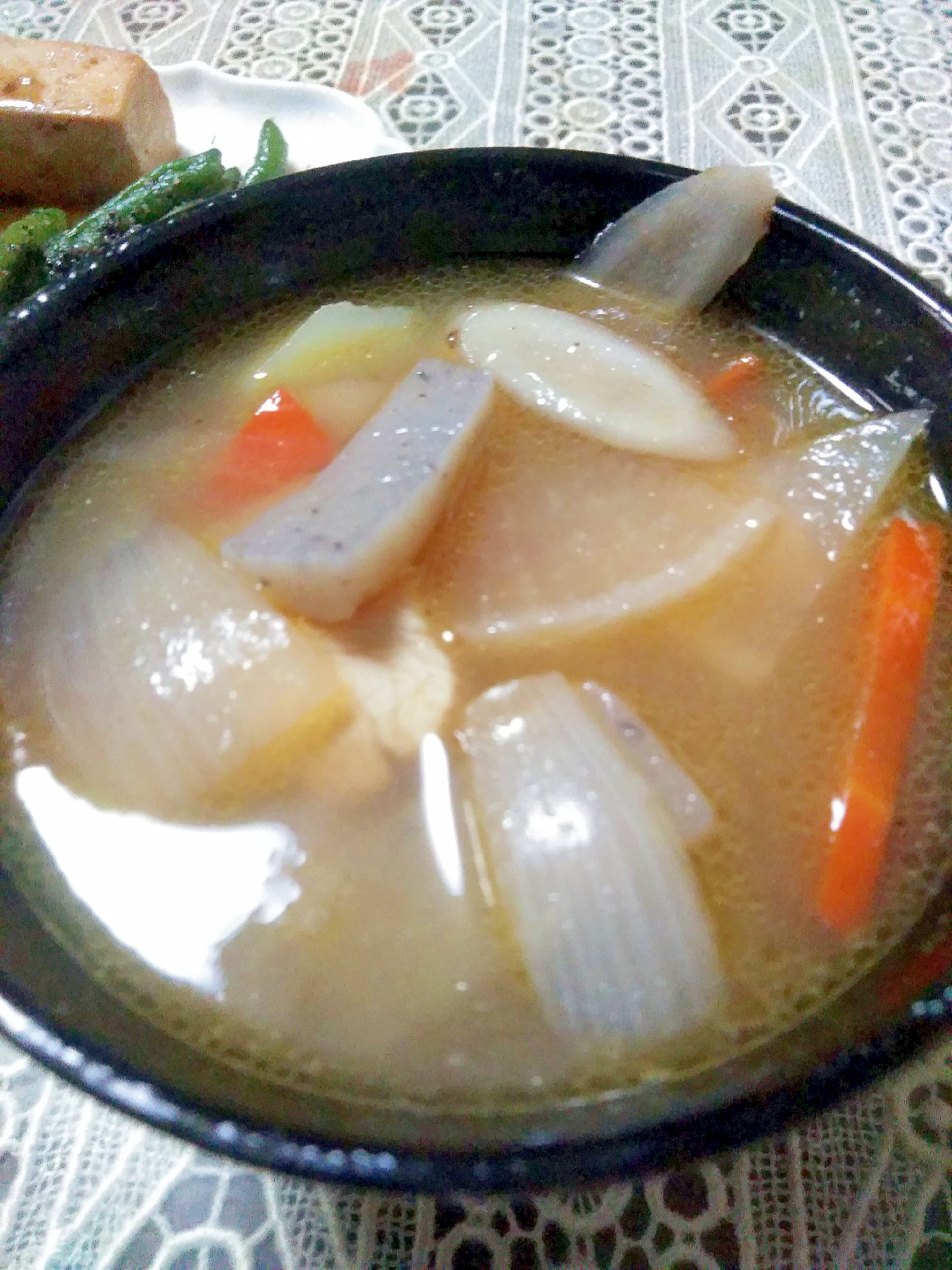 生芋コンニャクの味噌汁