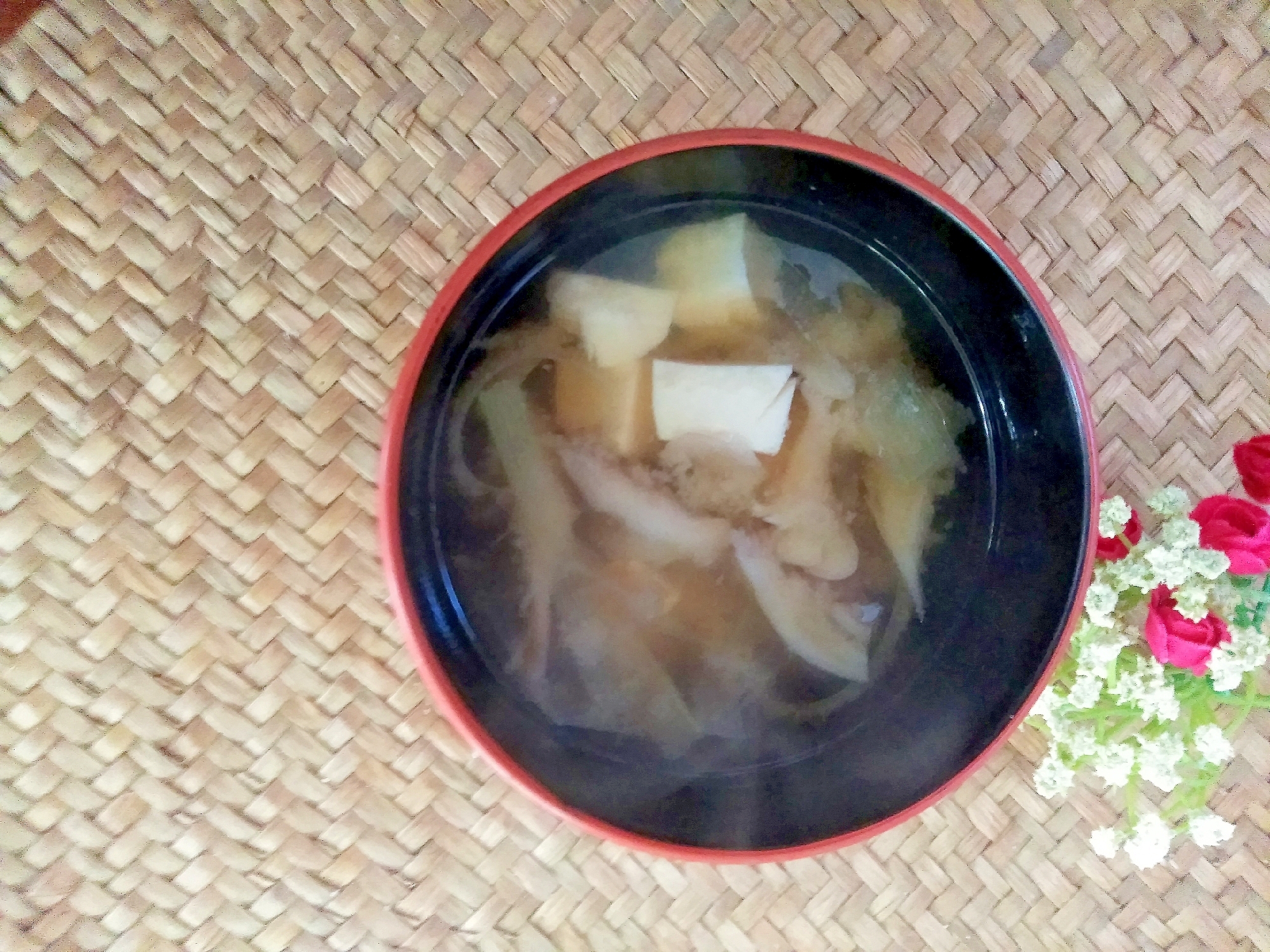 素朴♪舞茸と豆腐の味噌汁
