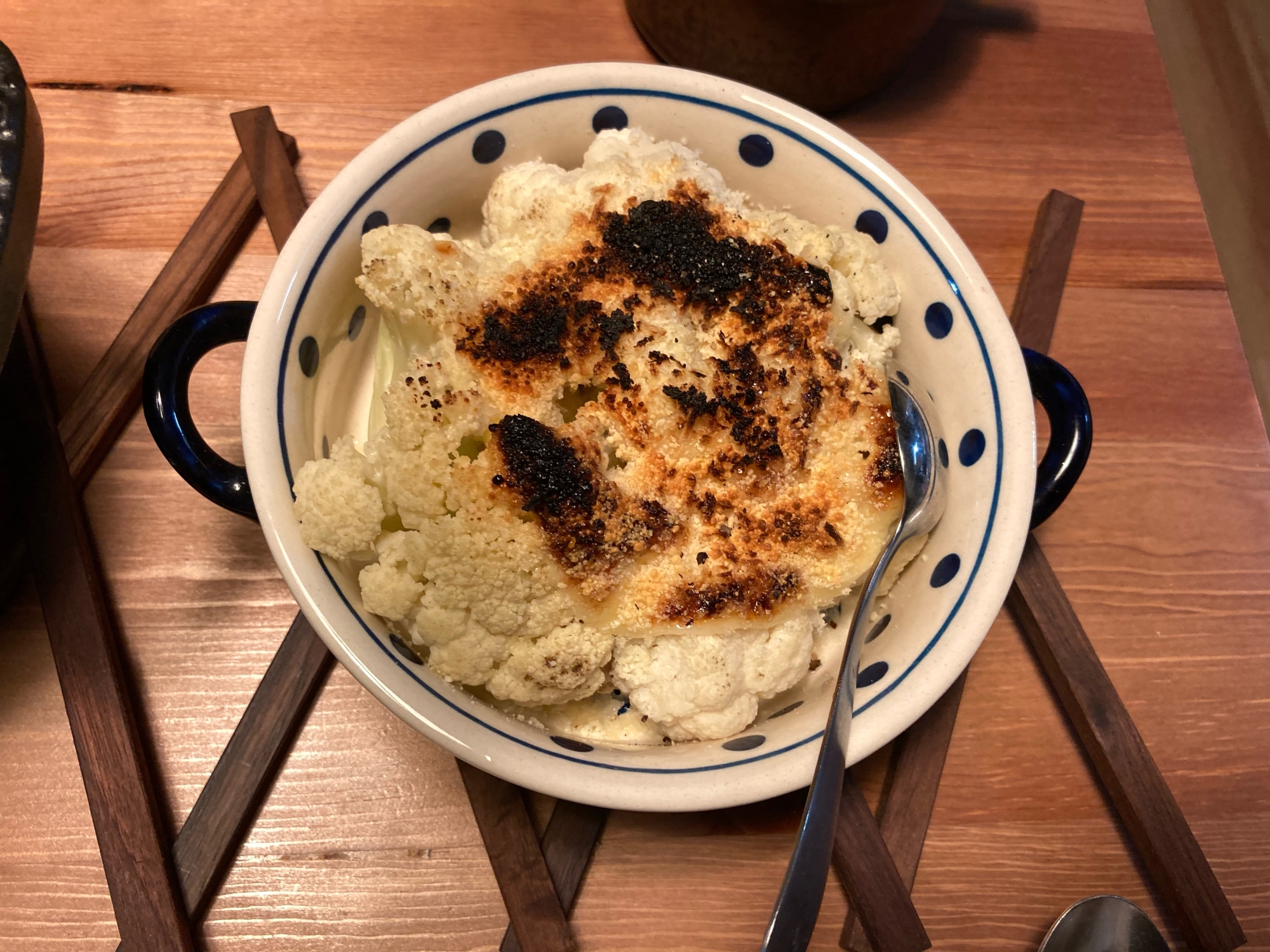 カリフラワーのパン粉焼き