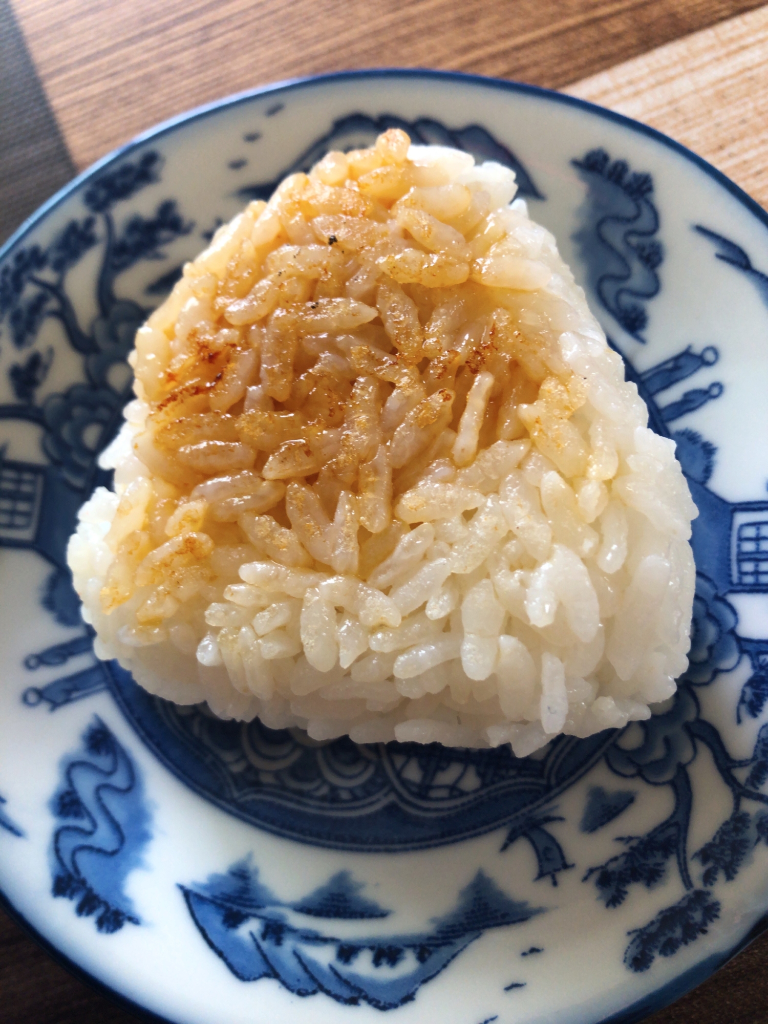 ごま油香る焼きおにぎり