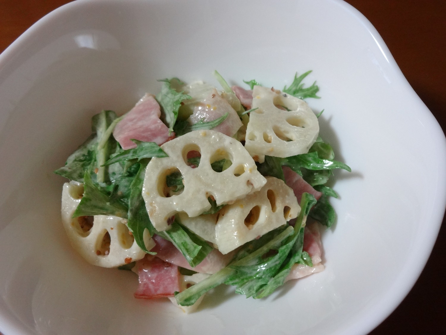 レンジで簡単!シャキシャキ蓮根サラダ