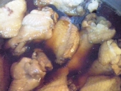 お手軽 鶏手羽の照り煮 圧力鍋使用 レシピ 作り方 By 寝虎太郎 楽天レシピ