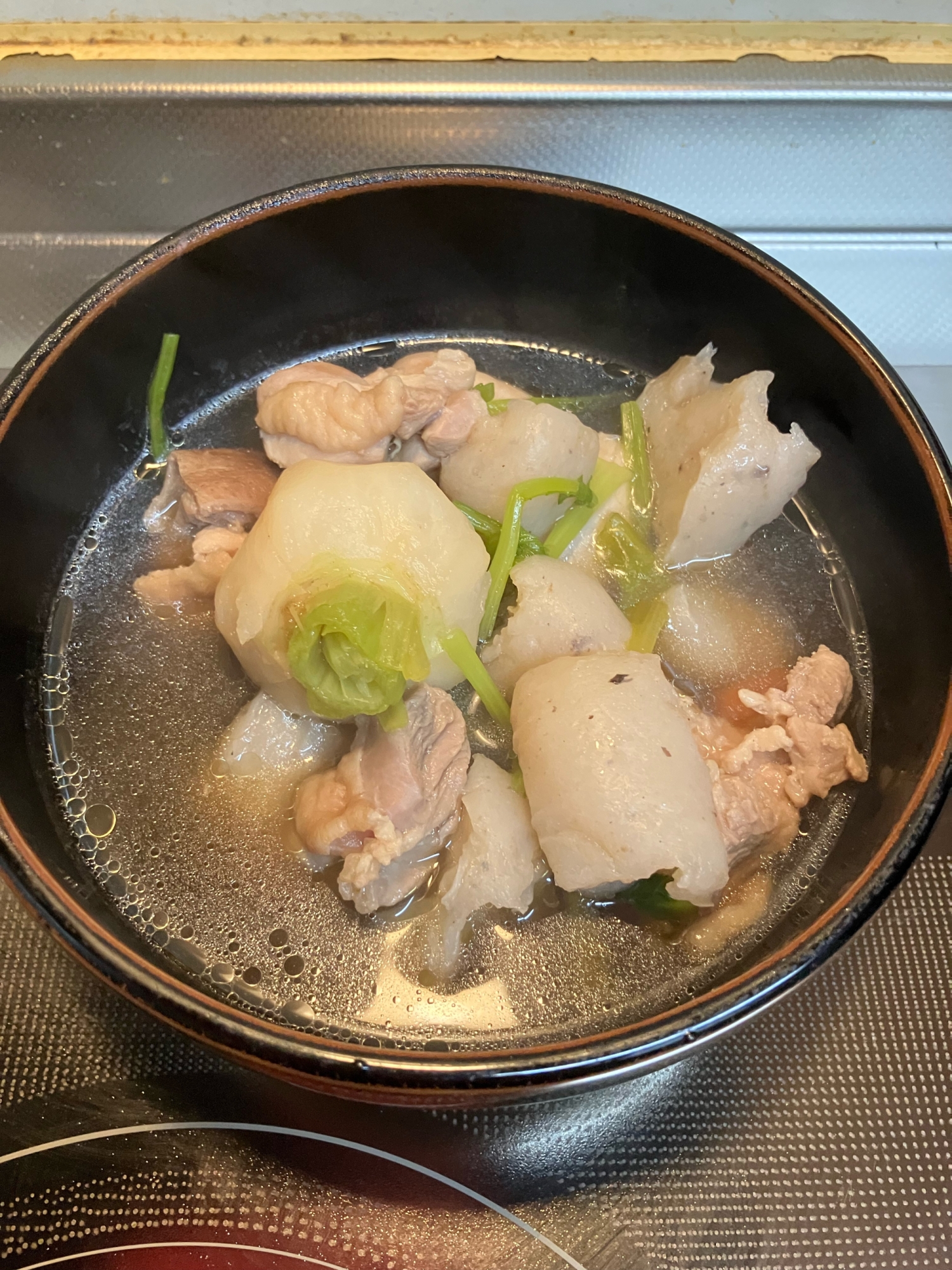 鶏肉とカブとこんにゃくの和風煮込み^_^