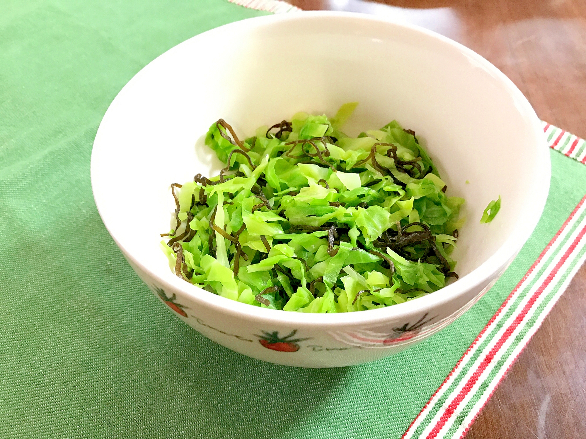 お弁当にも☆キャベツの塩昆布和え