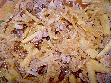 豚肉も入ったよ 切り干し大根とタケノコの煮物 レシピ 作り方 By ひろりん１１０６ 楽天レシピ