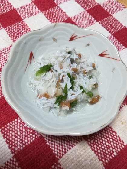 箸休め小鉢に大豆＆大根おろし＆しらすのポン酢あえ