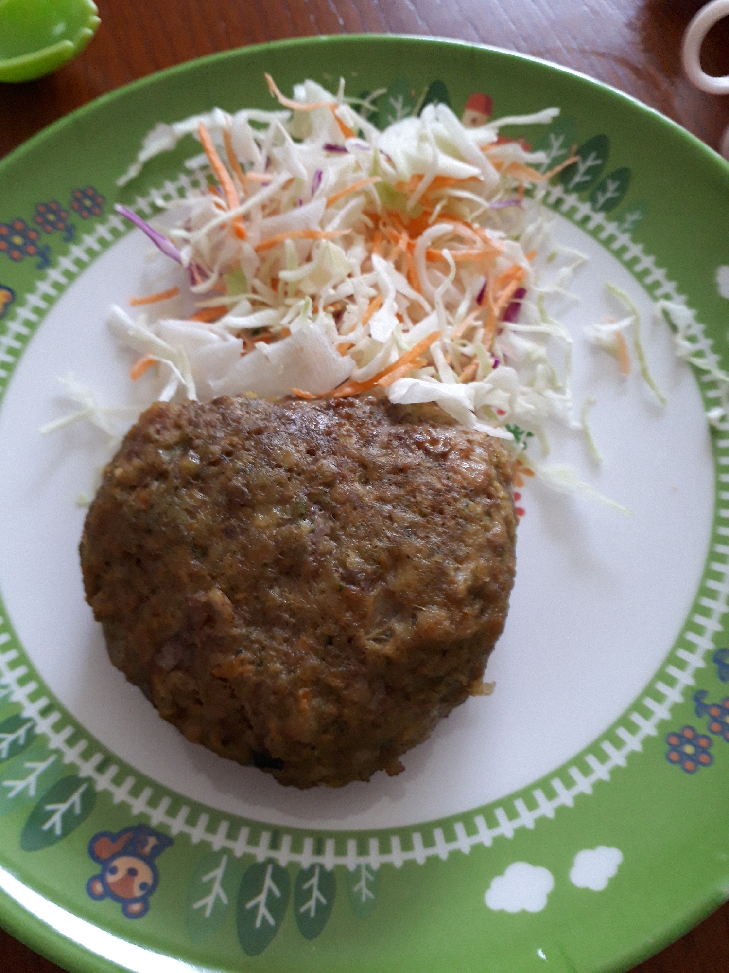 野菜たっぷりハンバーグ