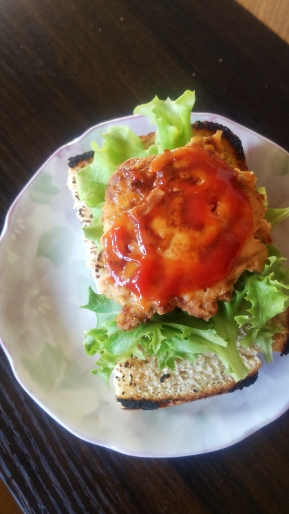 ハンバーグサンドイッチ　ハンバーグサンド