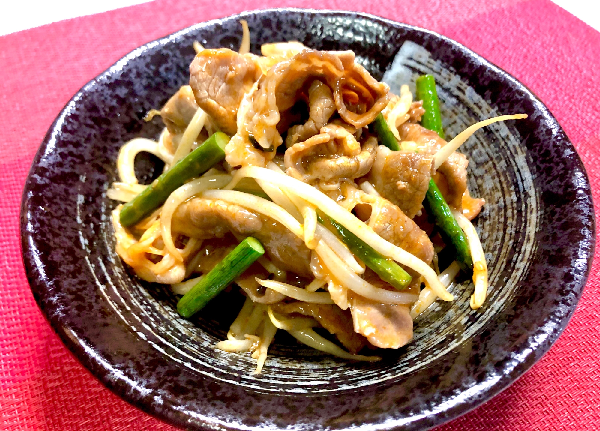 牛肉ともやし&ニンニクの芽で甘辛美味しいプルコギ