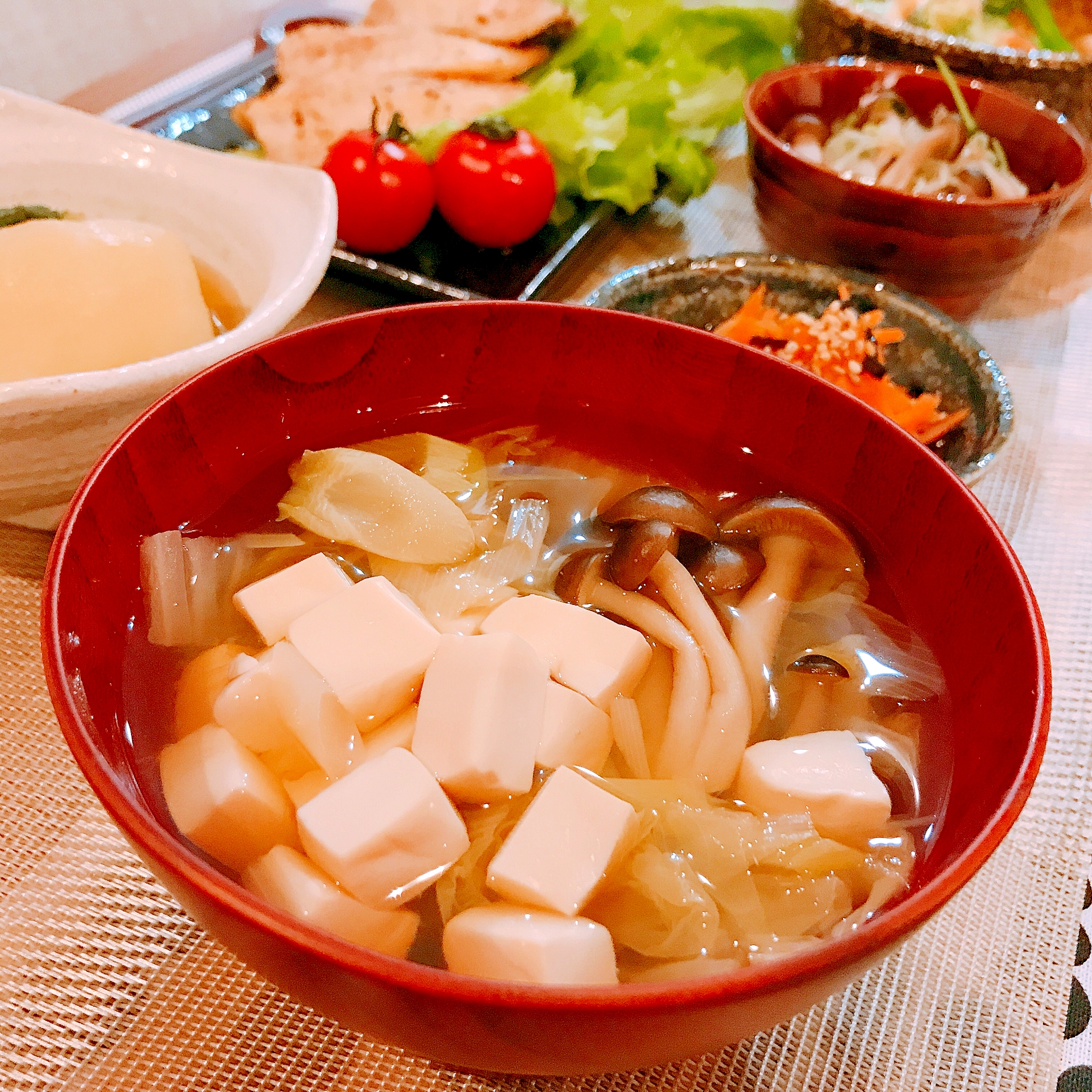 糖質制限☆白菜と豆腐の和風生姜スープ