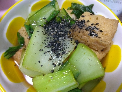 青梗菜使いました✩厚揚げのうまみで野菜たくさん食べれますね(´>ω<｀)♡黒ゴマも栄養あってお腹も大満足でした。ありがとうです✩