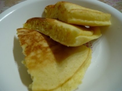 子供の朝食に作りました(*^_^*)
チーズ入り美味しいですね♪ベビーチーズは1つしかなかったので減量しました。すいません～