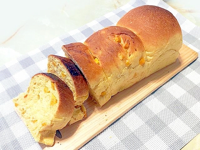 ハロウィンにも!南瓜で作るミニ食パン♪