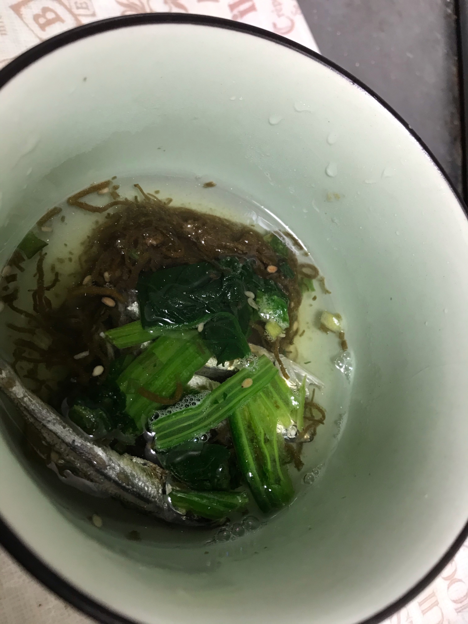 もずくほうれん草スープ