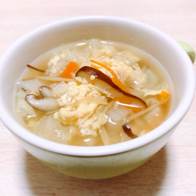 生姜がポイント☆白菜としいたけのかき卵スープ
