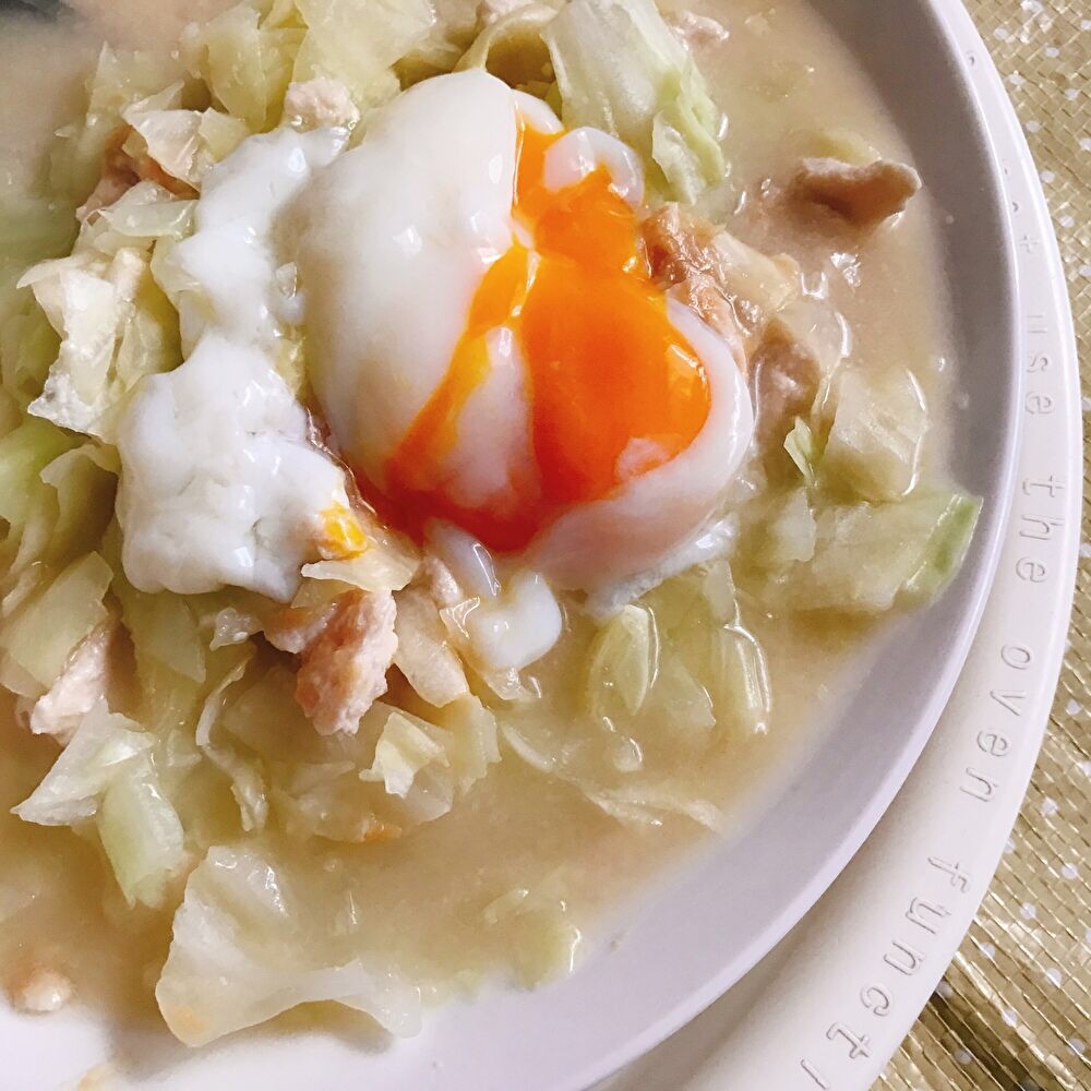 酒粕とキャベツの味噌スープ＊温泉卵トッピング