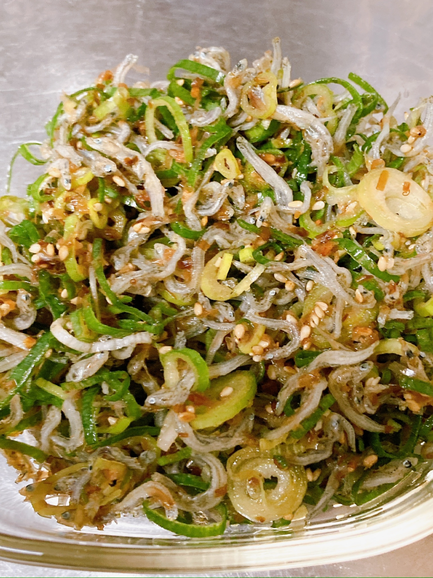 主婦のお昼ご飯のお供〜じゃこネギ