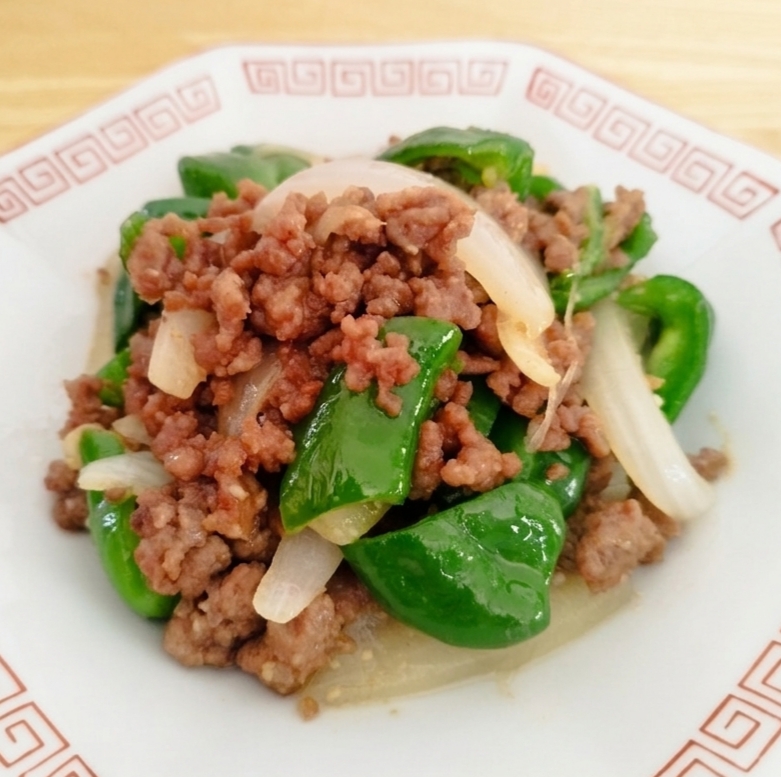 ご飯すすむ【豚ひき肉とピーマンの甘辛味噌炒め】
