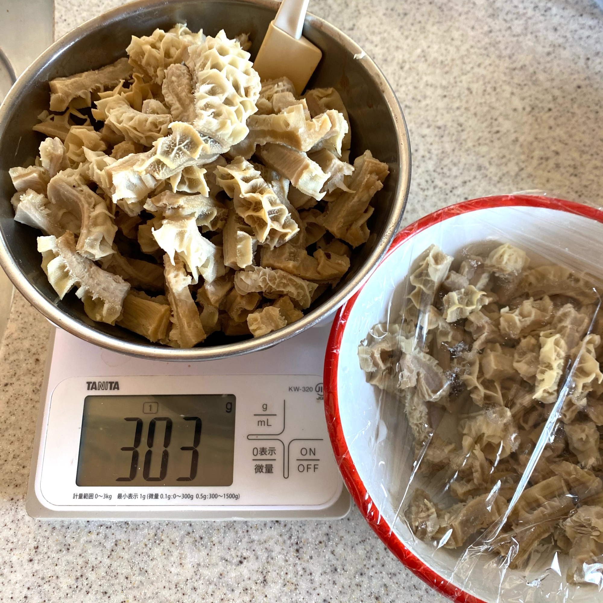 牛の胃袋は4つある ハチノスの下ゆで方法 レシピ 作り方 By ゆみたろう 目指せ細マッチョ 楽天レシピ 牛の胃袋は4つある ハチノスの下ゆで方法 レシピ 作り方 By ゆみたろう 目指せ細マッチョ 楽天レシピ