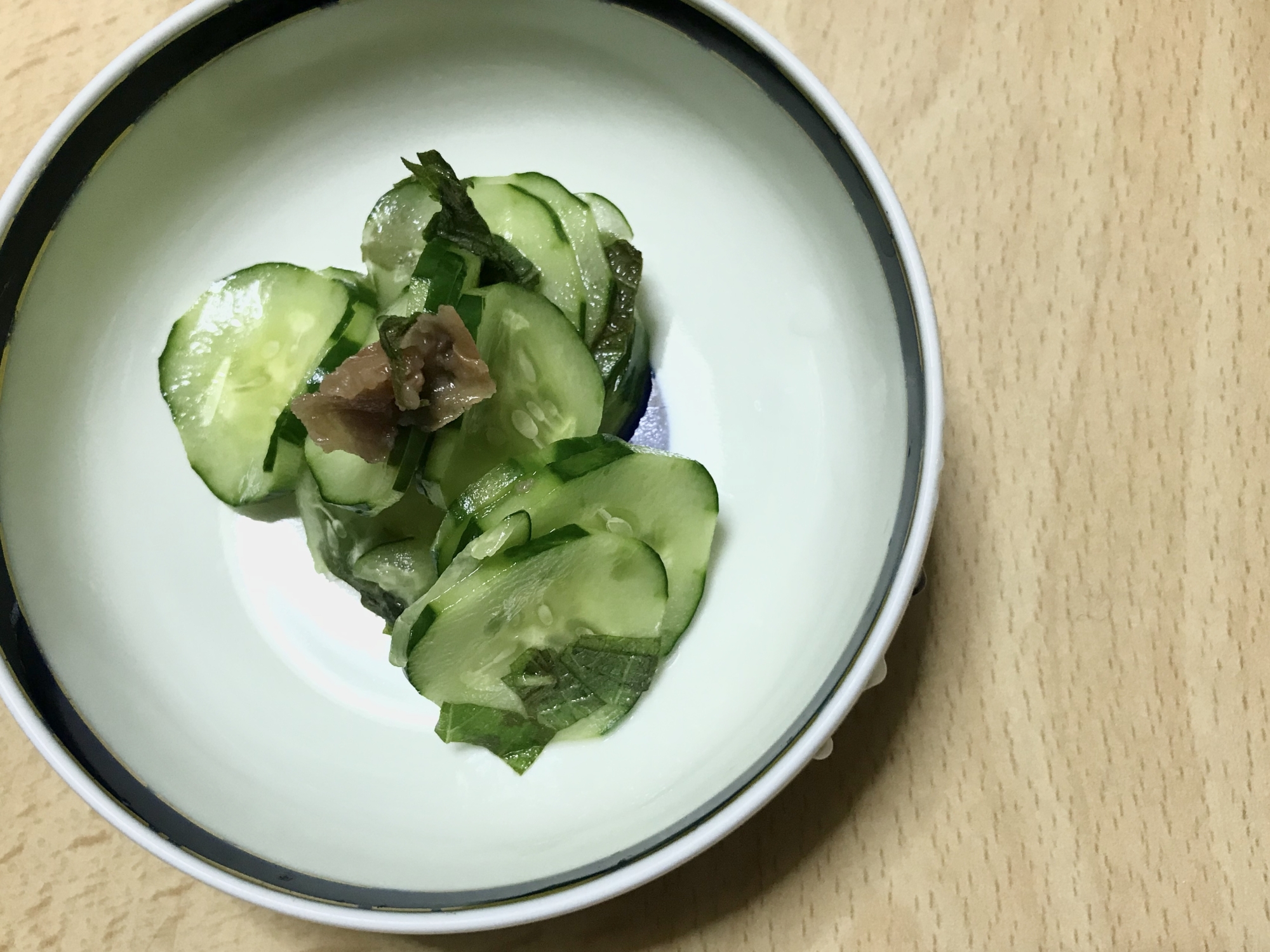 涼味 簡単 梅さんと青じそきゅうりの出会い レシピ 作り方 By サービスエリア まんま 楽天レシピ