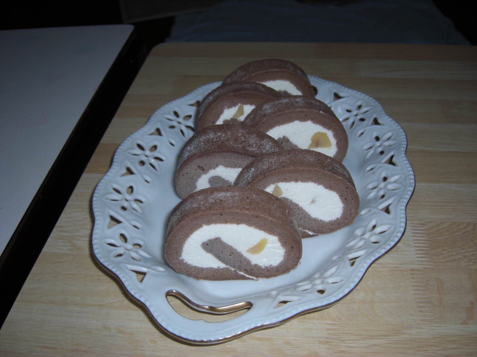 チョコバナナロールケーキ