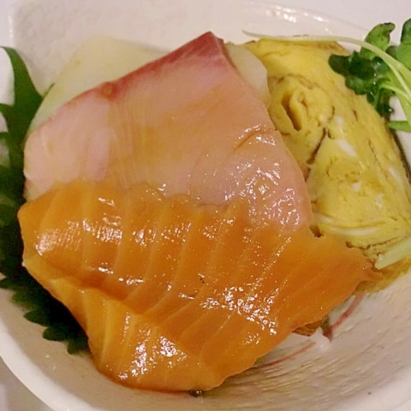 手作りだし柚子醤油でミニ海鮮丼 レシピ 作り方 By Hottyoi 楽天レシピ 手作りだし柚子醤油でミニ海鮮丼 レシピ 作り方 By Hottyoi 楽天レシピ