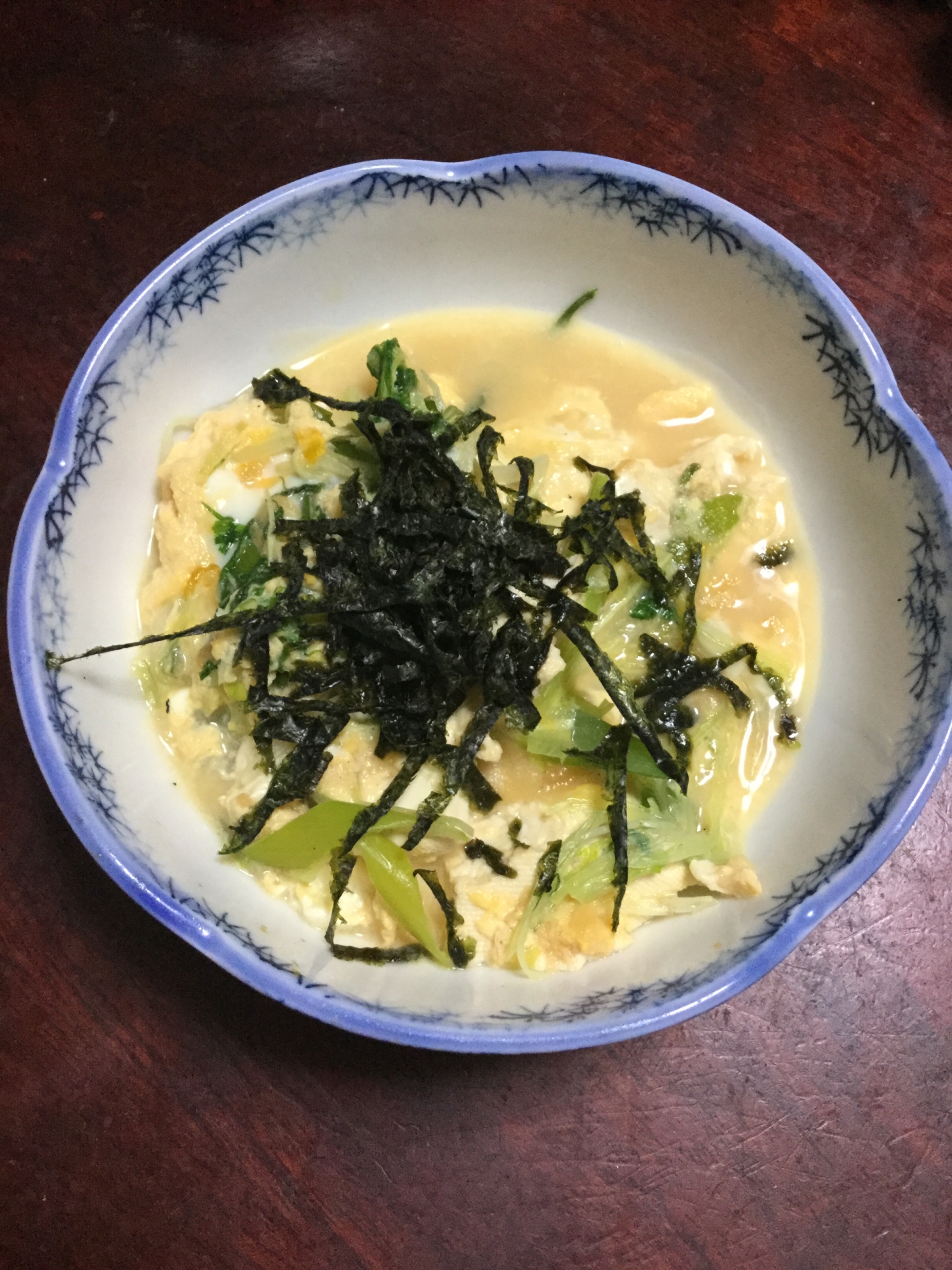 牡蠣と豆腐の白ダシ卵とじ