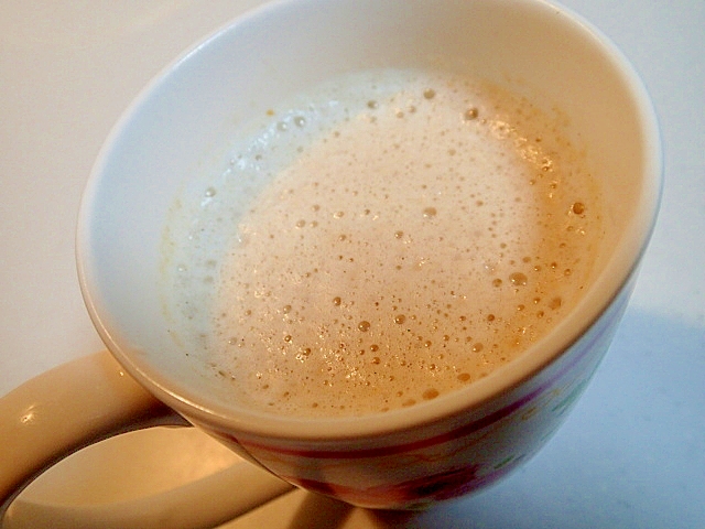 バリスタで　はと麦無花果入り美的カプチーノ♪