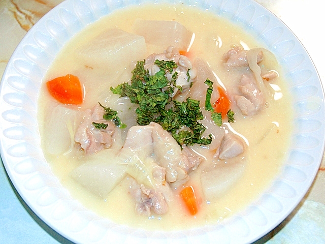 大根ゴロゴロ!あっさりクリームシチュー♪