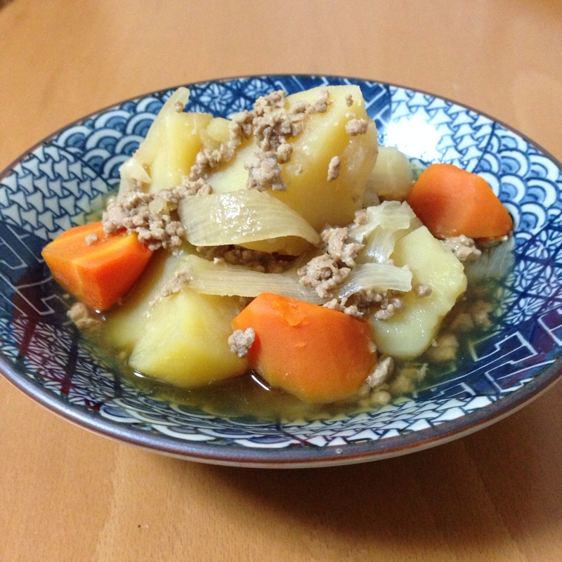 肉じゃが めんつゆレシピ 作り方の人気順 簡単料理の楽天レシピ