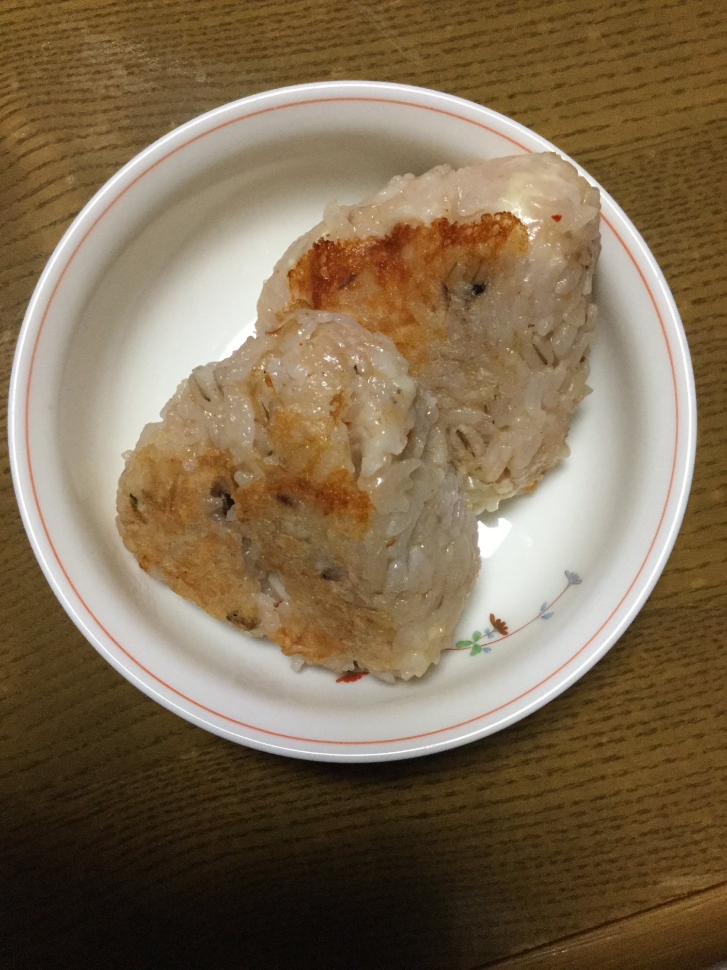 キムチ味のチーズ焼きおにぎり